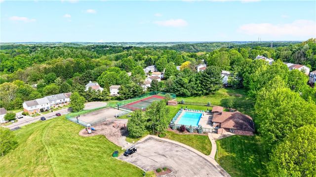 817 Lexington Dr, Hopewell Twp, PA 15001