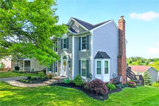 817 Lexington Dr, Hopewell Twp, PA 15001