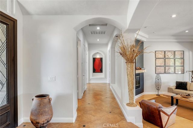 7026 Cataba Road, Oak Hills, CA 92344