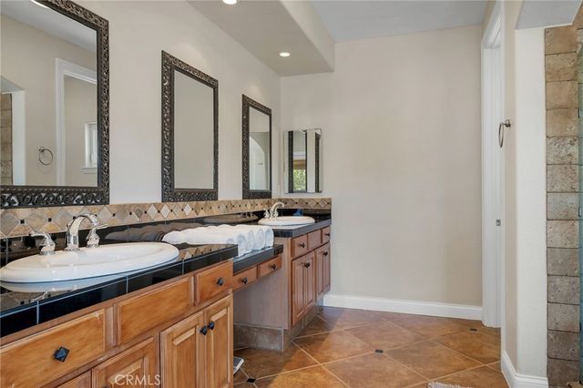 7026 Cataba Road, Oak Hills, CA 92344