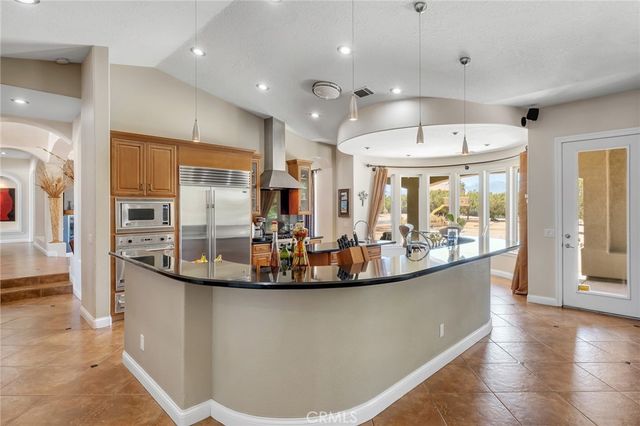 7026 Cataba Road, Oak Hills, CA 92344