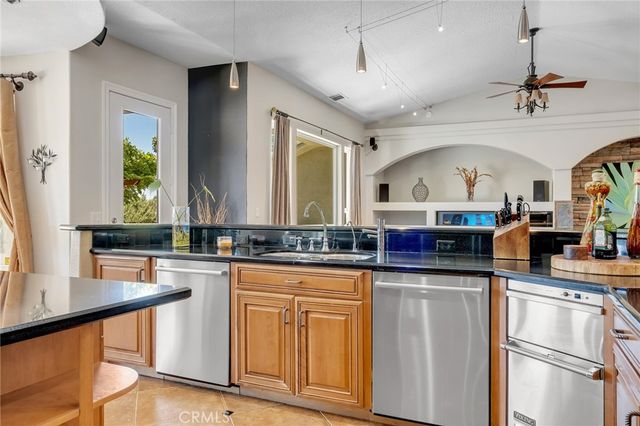 7026 Cataba Road, Oak Hills, CA 92344