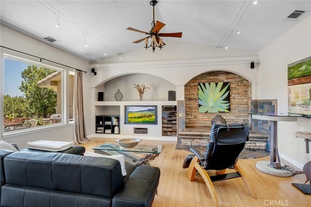 7026 Cataba Road, Oak Hills, CA 92344