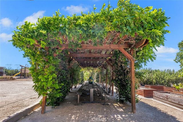 7026 Cataba Road, Oak Hills, CA 92344