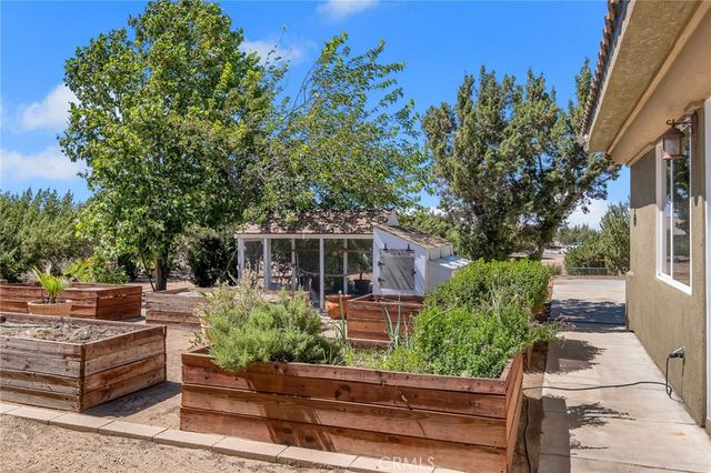 7026 Cataba Road, Oak Hills, CA 92344