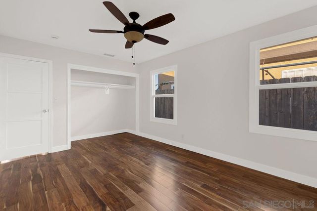 5469 Roswell St, San Diego, CA 92114