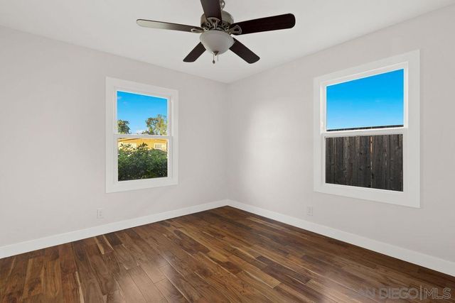 5469 Roswell St, San Diego, CA 92114