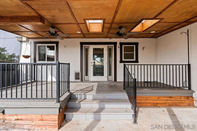 5469 Roswell St, San Diego, CA 92114