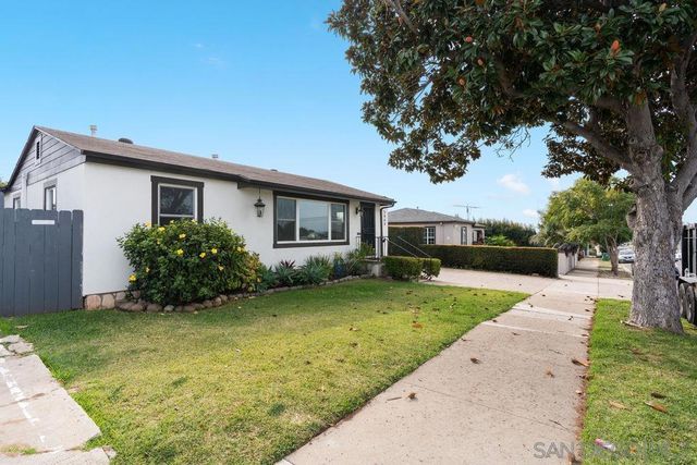 5469 Roswell St, San Diego, CA 92114