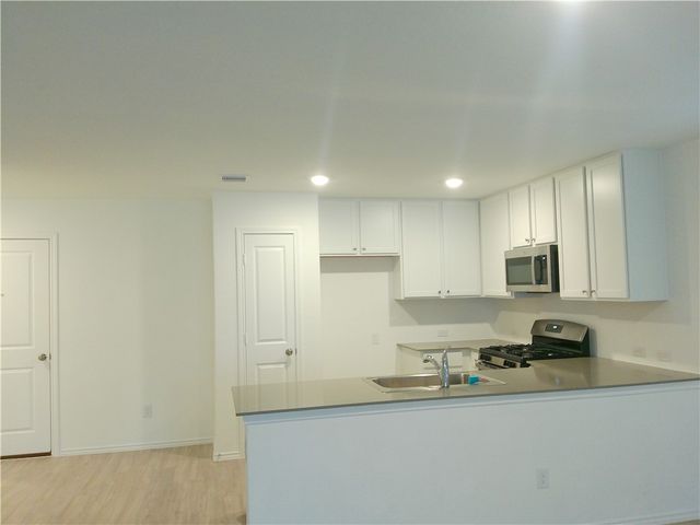 7705 Wonder Woman Dr, Corpus Christi, TX 78414
