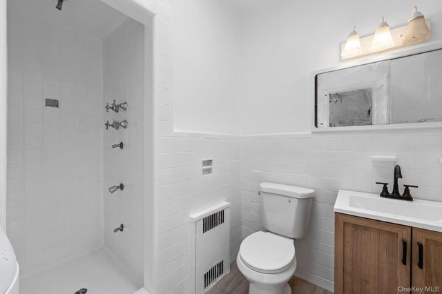 8530 Avenue B, Brooklyn, NY 11236
