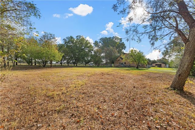 3716 River Bend Lane, Waco, TX 76705