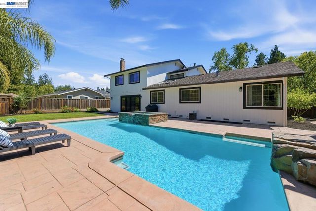 809 Contada Cir, Danville, CA 94526