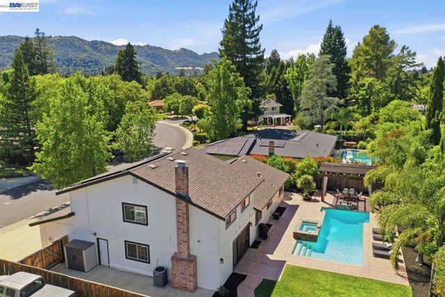 809 Contada Cir, Danville, CA 94526