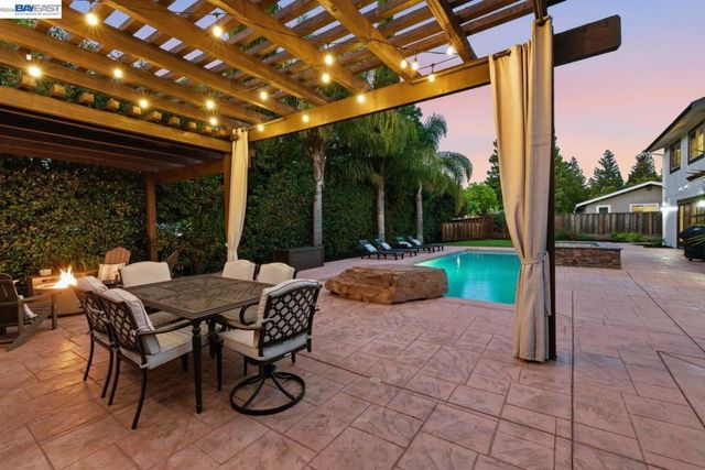809 Contada Cir, Danville, CA 94526