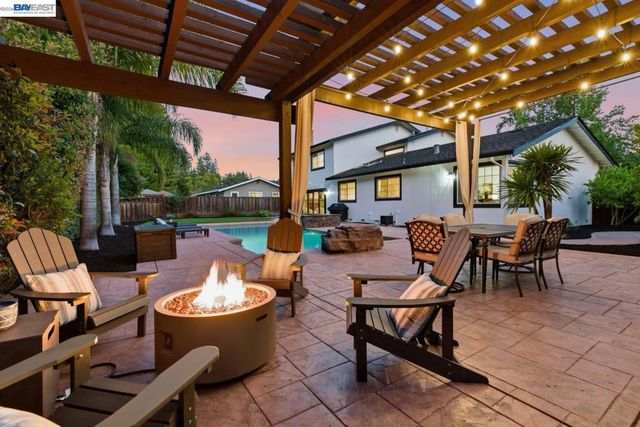 809 Contada Cir, Danville, CA 94526