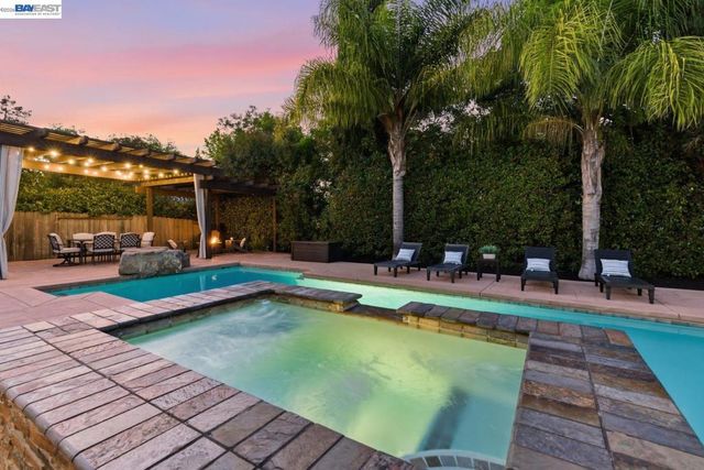 809 Contada Cir, Danville, CA 94526