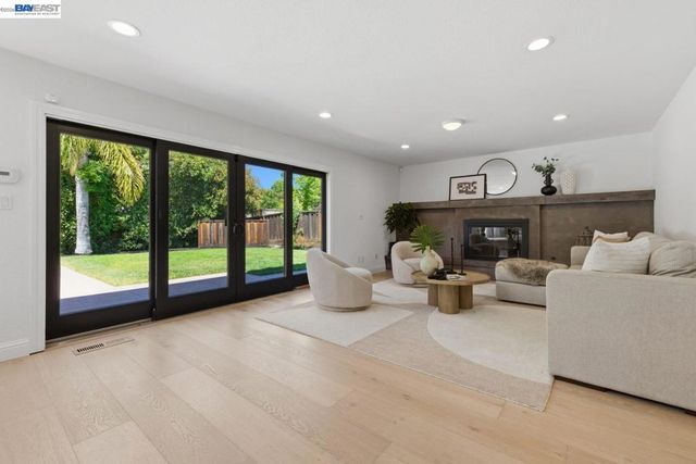 809 Contada Cir, Danville, CA 94526