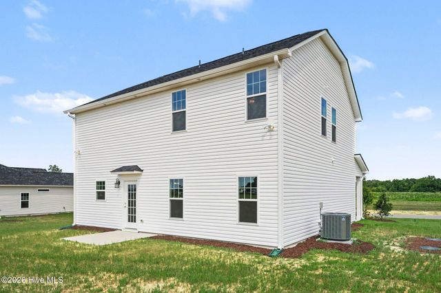 111 Tuscarora Drive, La Grange, NC 28551