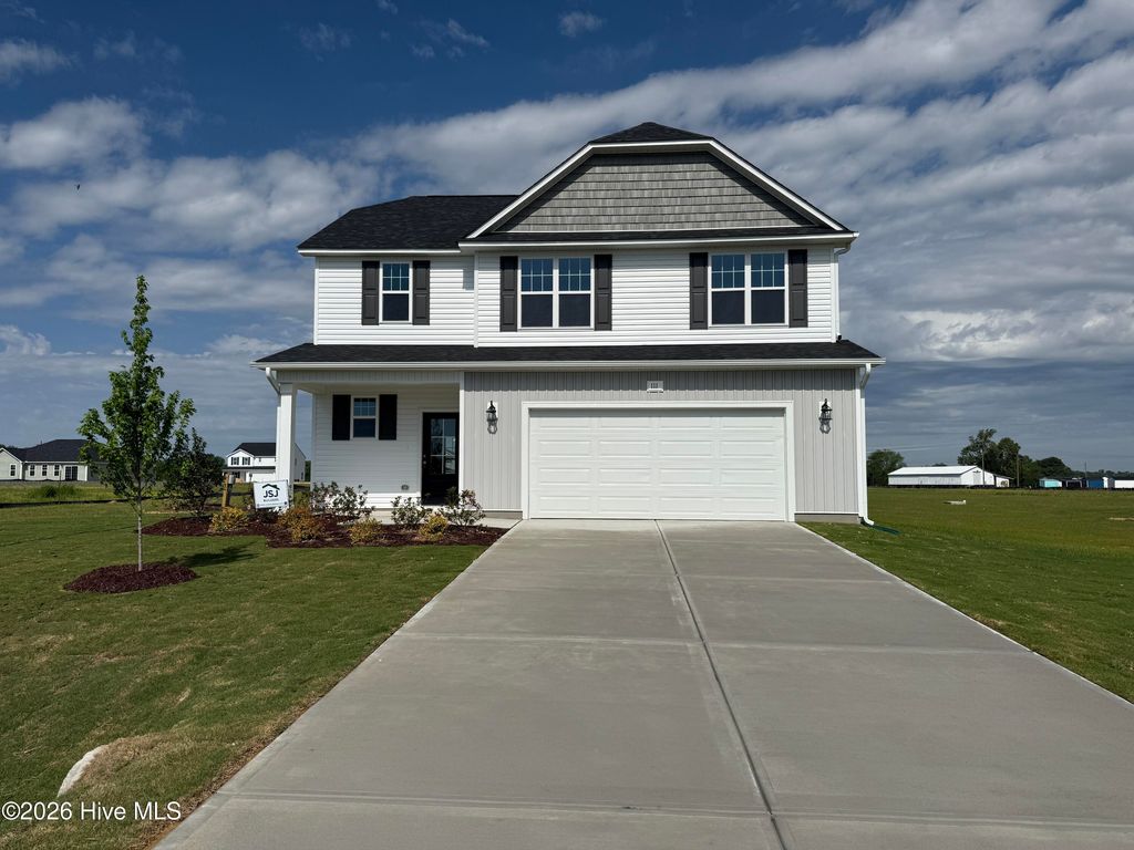 111 Tuscarora Drive, La Grange, NC 28551