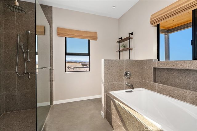 7190 Lawrence Avenue, Joshua Tree, CA 92252