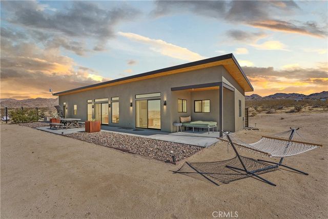 7190 Lawrence Avenue, Joshua Tree, CA 92252