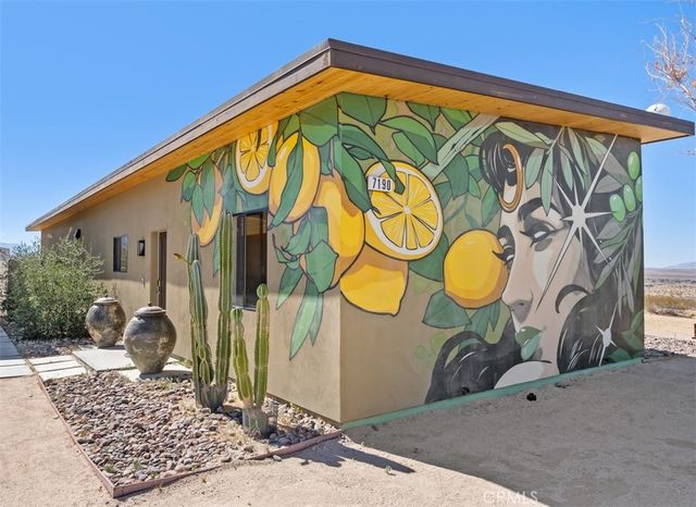 7190 Lawrence Avenue, Joshua Tree, CA 92252