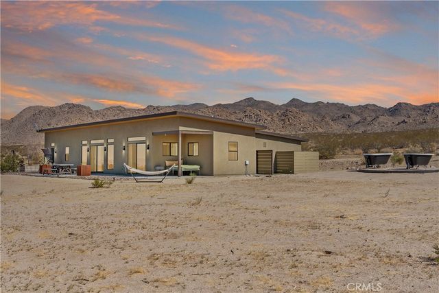 7190 Lawrence Avenue, Joshua Tree, CA 92252