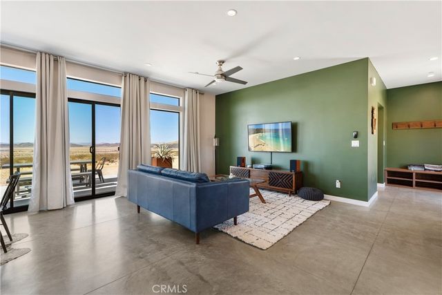 7190 Lawrence Avenue, Joshua Tree, CA 92252