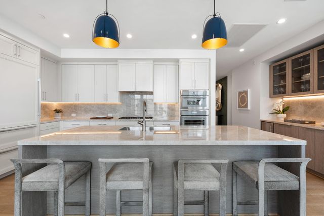 5656 San Felipe Street 1005, Houston, TX 77056