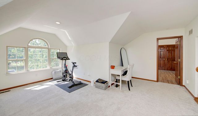 5533 Summer Boulevard, Galena, OH 43021