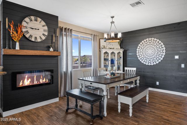 18244 W VISTA NORTE Street, Goodyear, AZ 85338