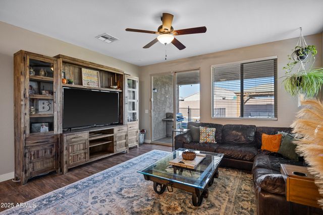 18244 W VISTA NORTE Street, Goodyear, AZ 85338