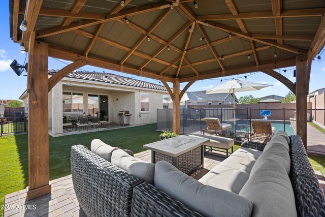 18244 W VISTA NORTE Street, Goodyear, AZ 85338