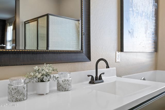 18244 W VISTA NORTE Street, Goodyear, AZ 85338