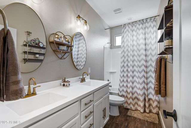 18244 W VISTA NORTE Street, Goodyear, AZ 85338