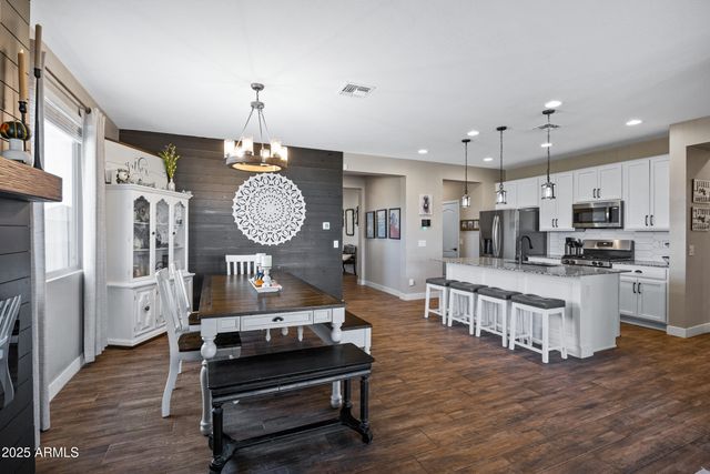 18244 W VISTA NORTE Street, Goodyear, AZ 85338