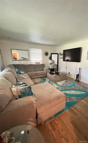 3116 Mackinaw Street, Saginaw, MI 48602