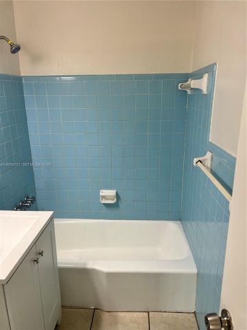 2910 NW 92nd St 2930, Miami, FL 33147