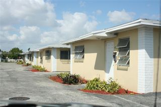 2910 NW 92nd St 2930, Miami, FL 33147