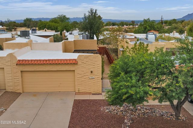 2402 W Drachman Street, Tucson, AZ 85745