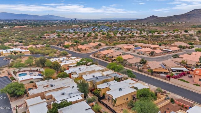 2402 W Drachman Street, Tucson, AZ 85745