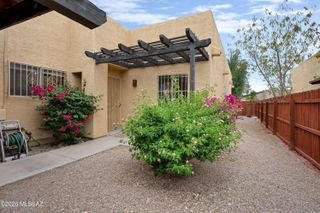 2402 W Drachman Street, Tucson, AZ 85745