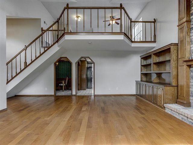 8329 NW 105th Terrace, Oklahoma City, OK 73162