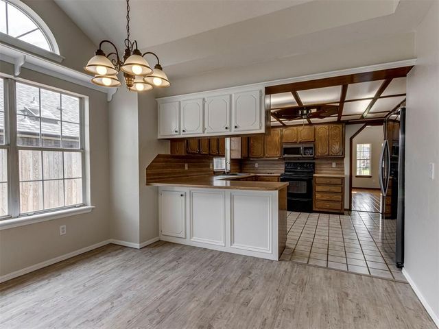 8329 NW 105th Terrace, Oklahoma City, OK 73162