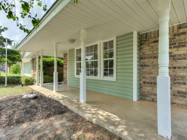 8329 NW 105th Terrace, Oklahoma City, OK 73162