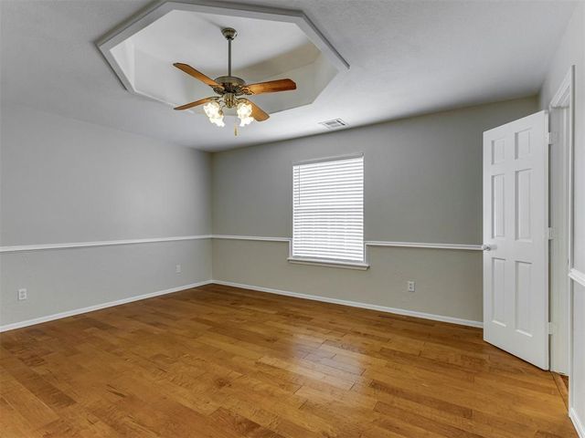 8329 NW 105th Terrace, Oklahoma City, OK 73162