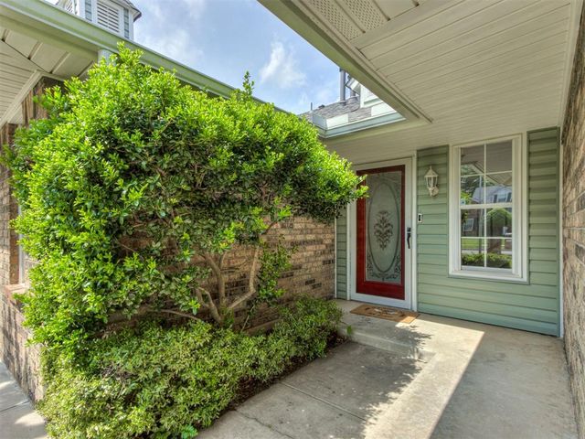 8329 NW 105th Terrace, Oklahoma City, OK 73162