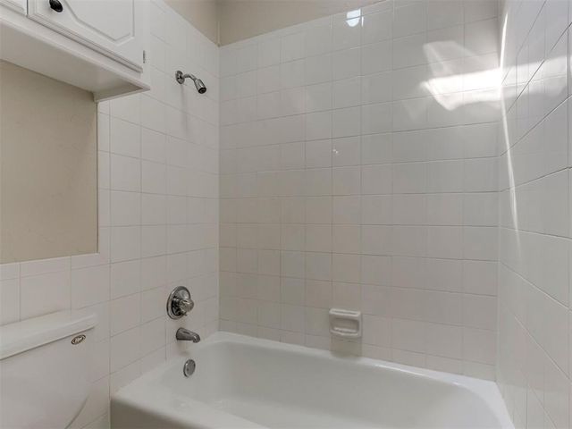 8329 NW 105th Terrace, Oklahoma City, OK 73162