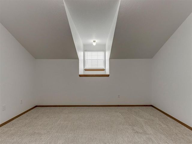 8329 NW 105th Terrace, Oklahoma City, OK 73162